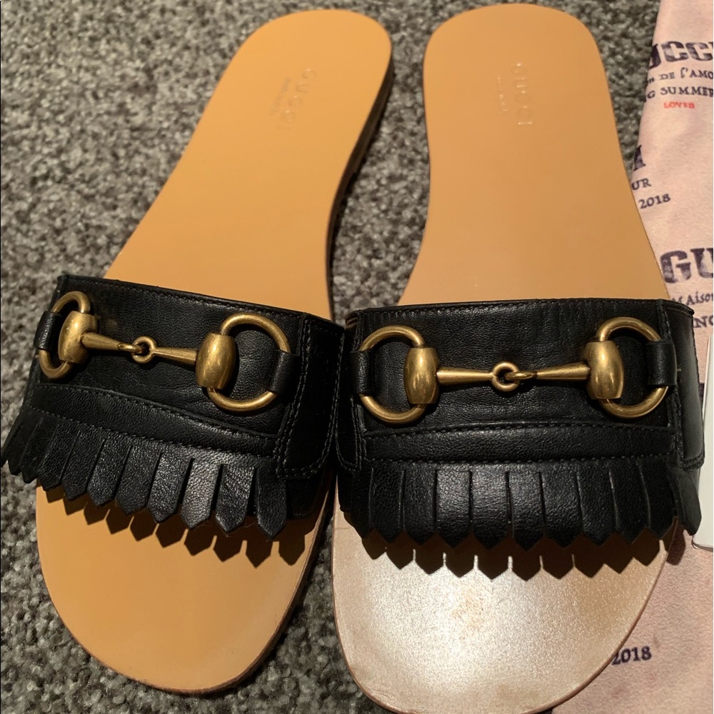 Gucci Frayed Sandals / Slides